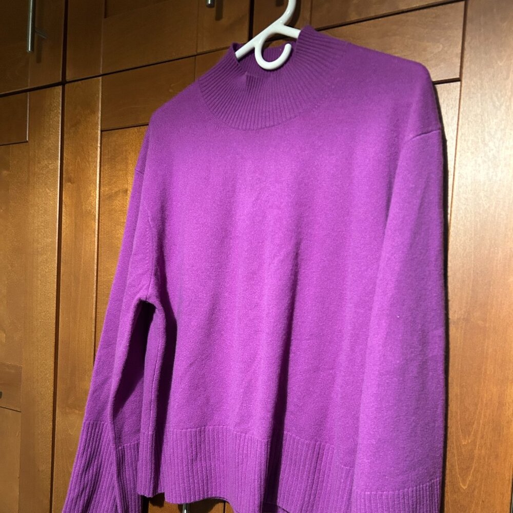 Banana Republic Sz M Cashmere Mock-neck woman Fuschia sweter $170